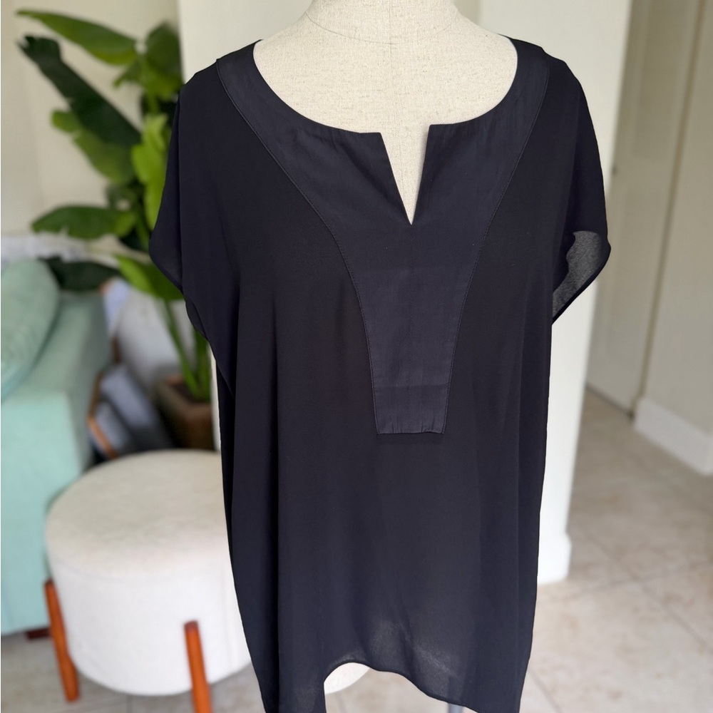 Lola & Sophie Elegant Black Black Split-Neck Blouse